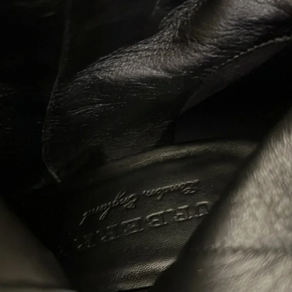 🔥🔥🔥 💯Authentic Burberry Leather Boots 👢